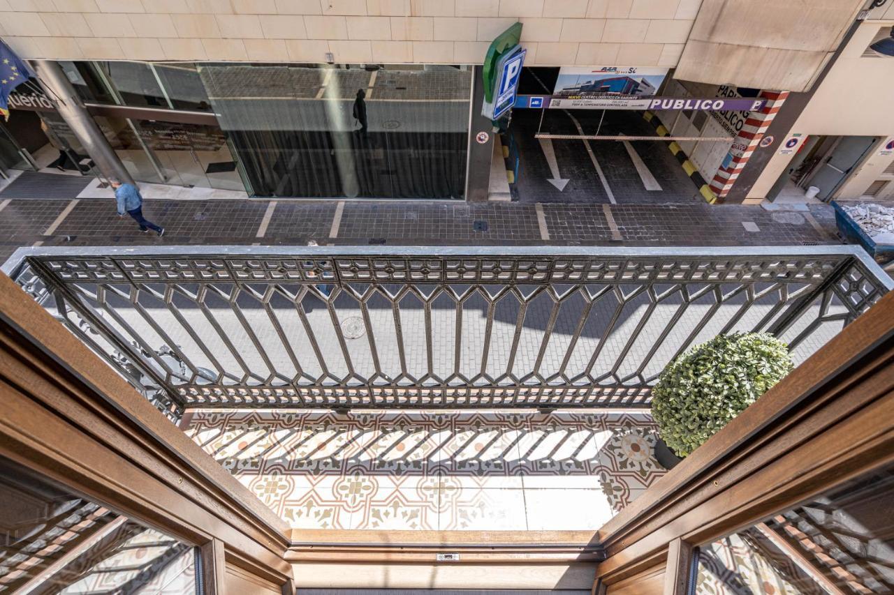 Apartamento Central Luxury Flat With Free Parking Valencia Exterior foto