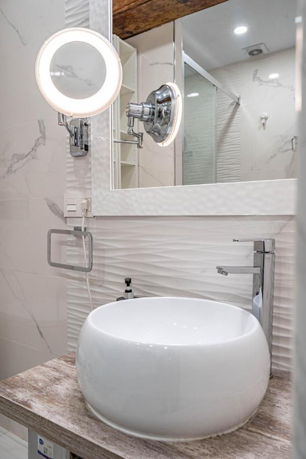 Apartamento Central Luxury Flat With Free Parking Valencia Exterior foto